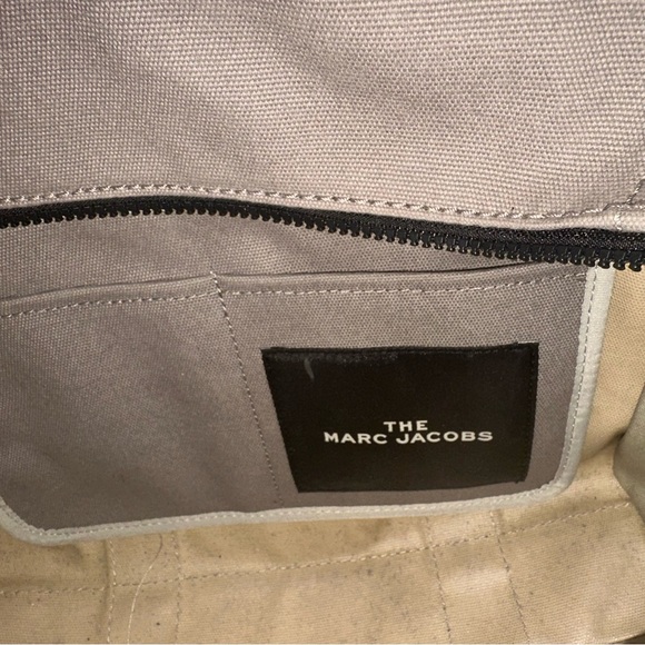 Marc Jacobs Cream Canvas Tote Bag - Picture 5 of 5